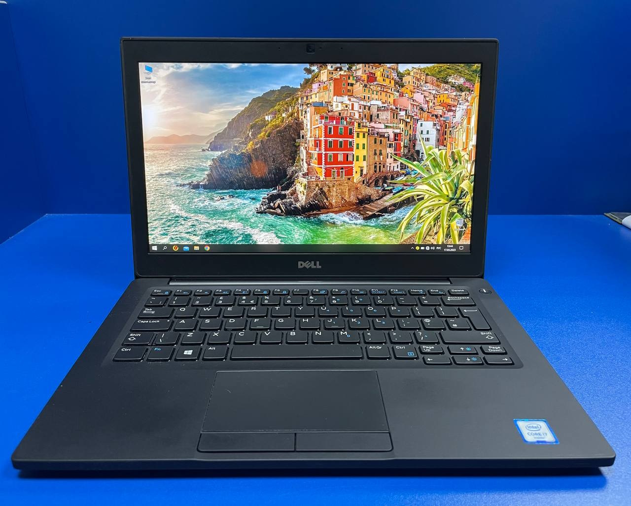 q93_17629c53613089001bc51902f0696b2e254c1f5fa3f28eb23323b9d651d6afe8